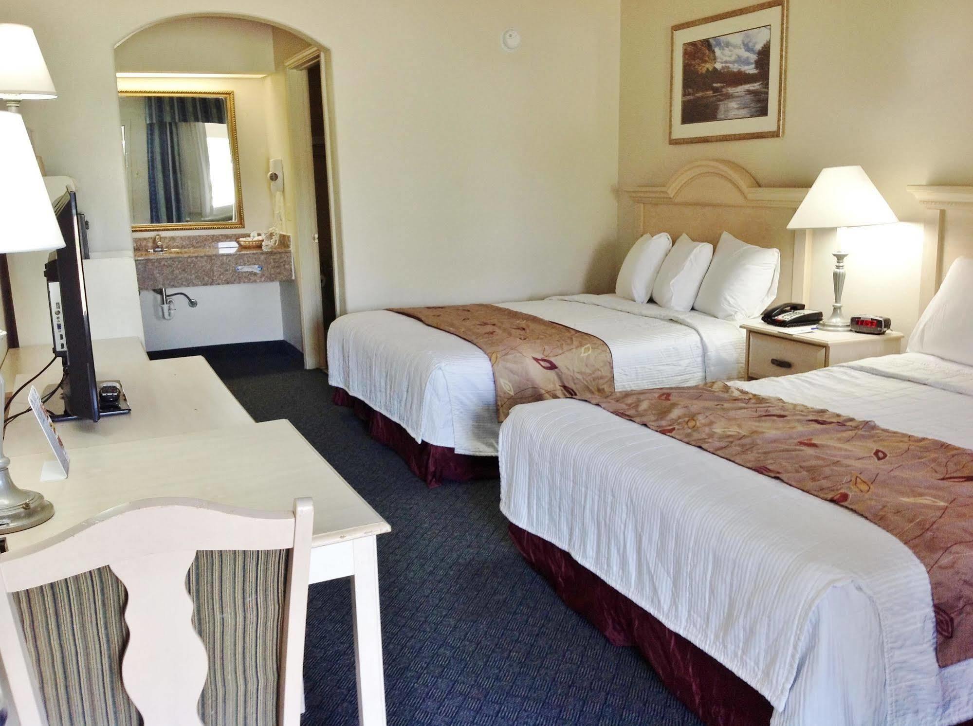 Americas Best Value Inn West Columbia Экстерьер фото