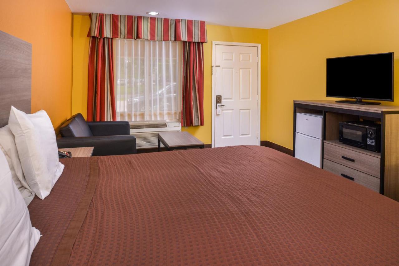 Americas Best Value Inn West Columbia Экстерьер фото