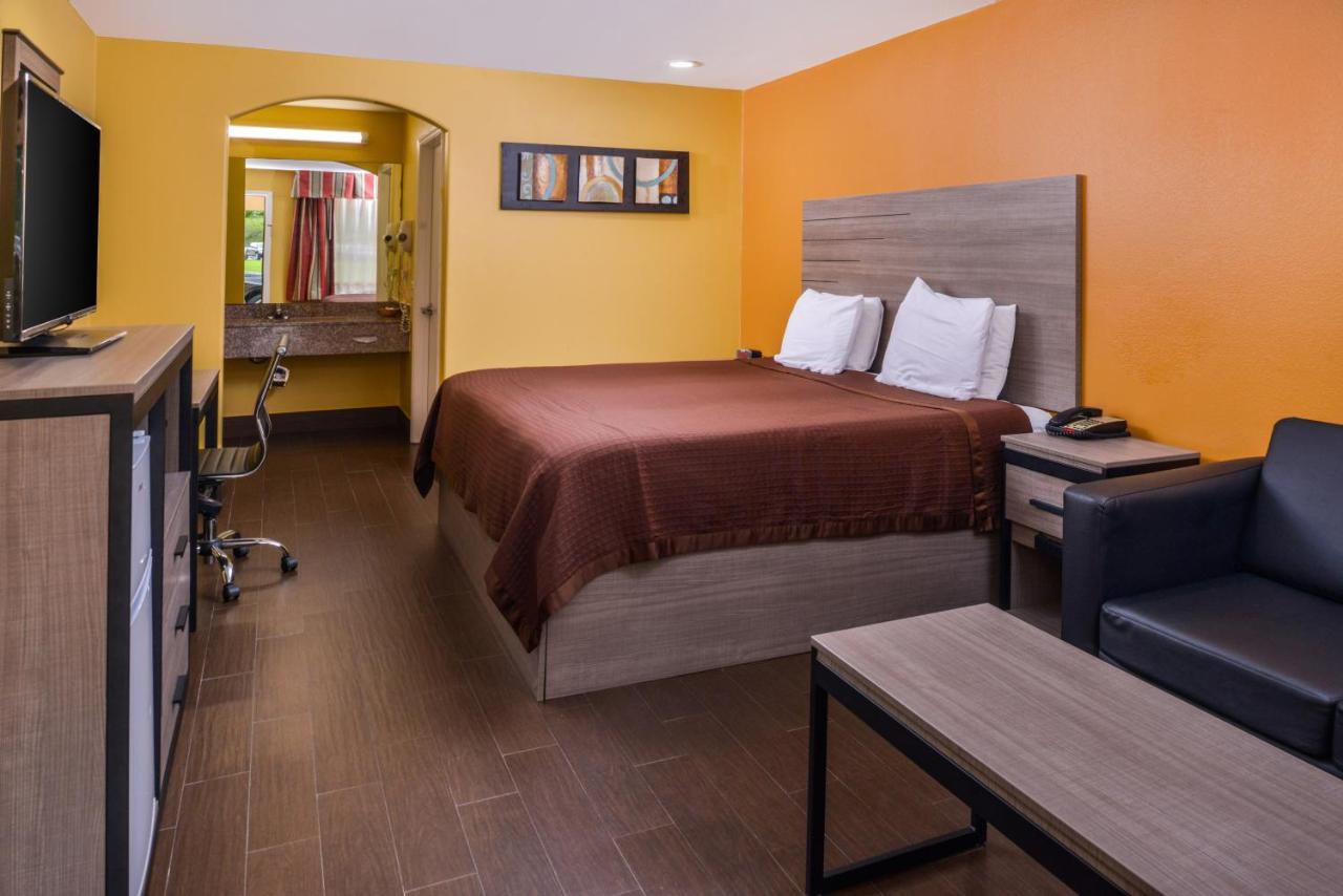 Americas Best Value Inn West Columbia Экстерьер фото